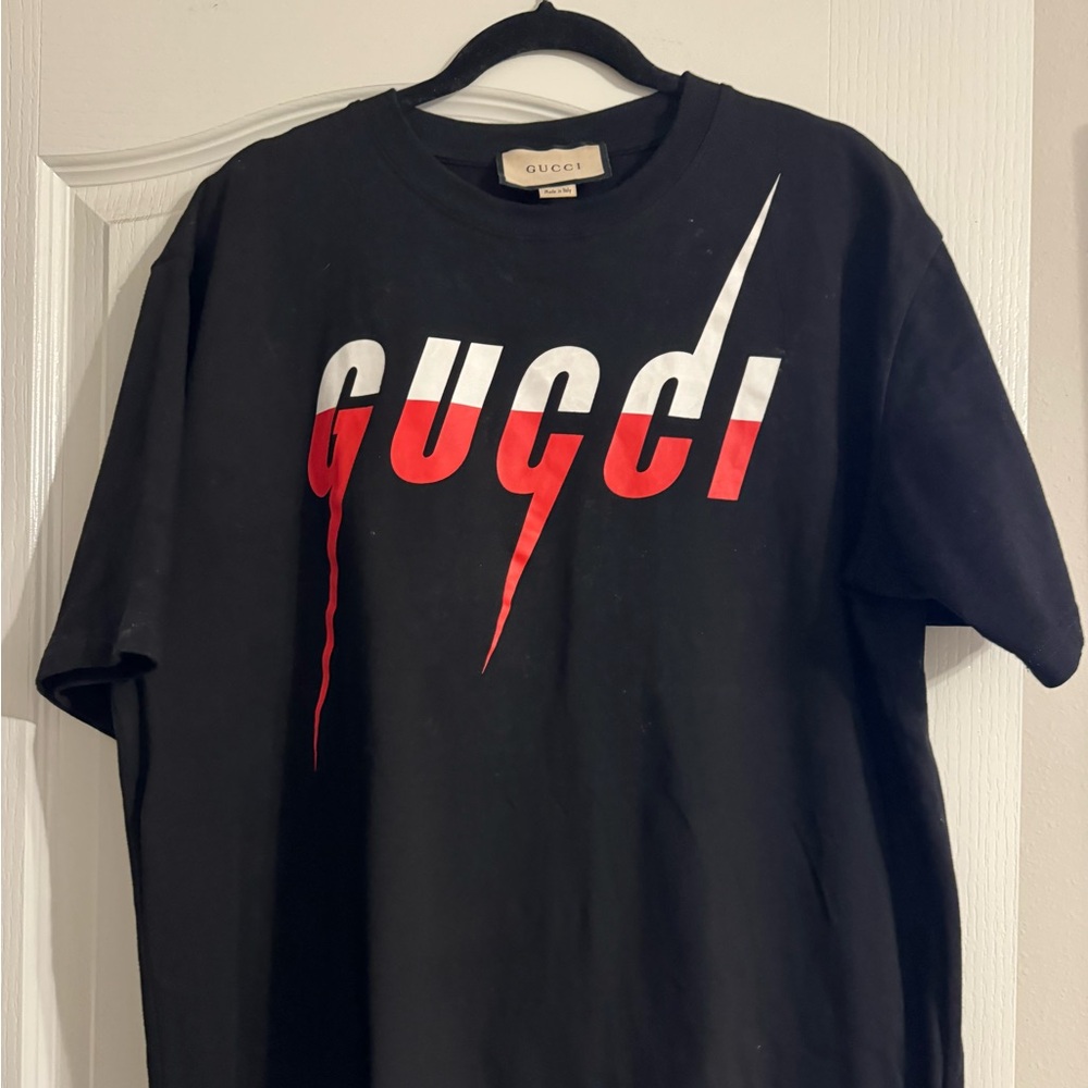 Gucci men large shirt used